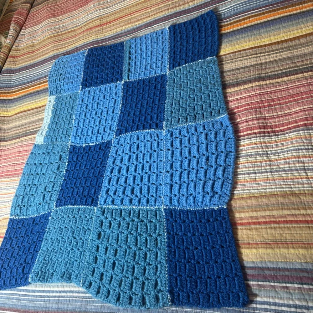 Vintage Handmade Crochet Patchwork Blanket Blue Ombre Waffle Stitch Throw 31x25